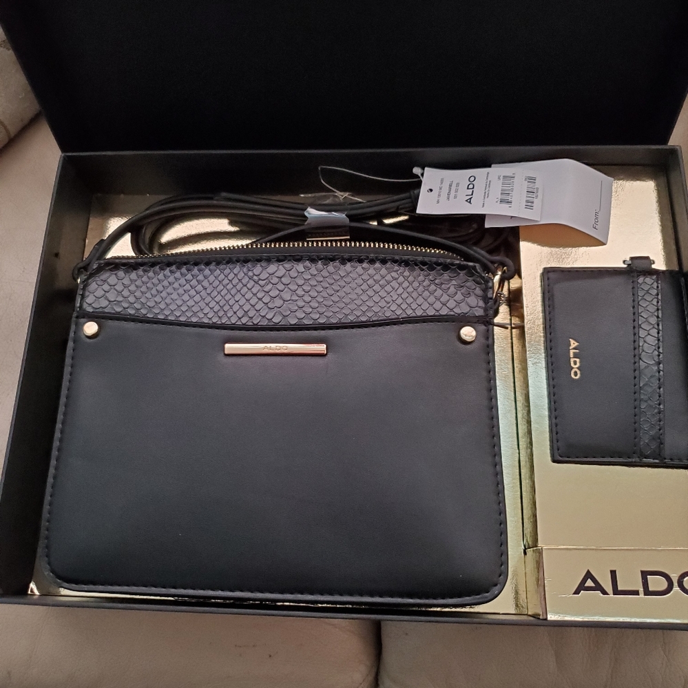 NEW ALDO Cross body shoulder purse gift set with CreditCard / License holder
